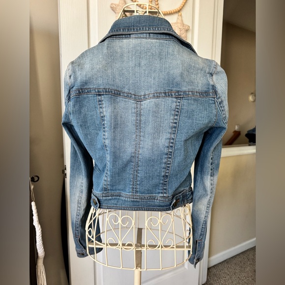 Jean Jacket - Picture 2 of 5